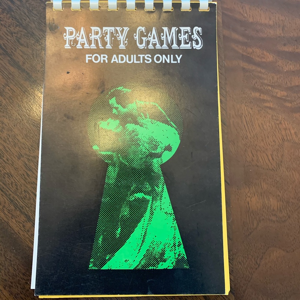Vintage Leister Game Co Adult Game Night
